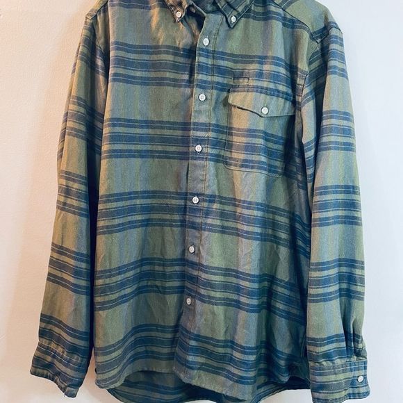 The North Face Plaid Button Up Size Large - Picture 5 of 7